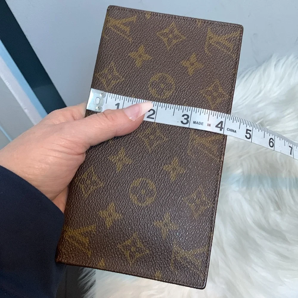Pre-Date Code Authentic Louis Vuitton checkbook holder_7